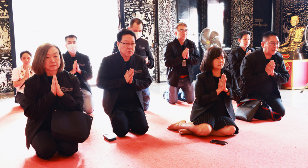 สถาบันคุ้มครองเงินฝากจัดพิธีพระพุทธมนต์และทำบุญตักบาตรถวายเป็นพระกุศลแด่สมเด็จภคินีเธอ เจ้าฟ้าเพชรรัตนราชสุดา สิริโสภาพัณณวดี เนื่องในโอกาศวันคล้ายวันประสูติครบ 100 ปี 8