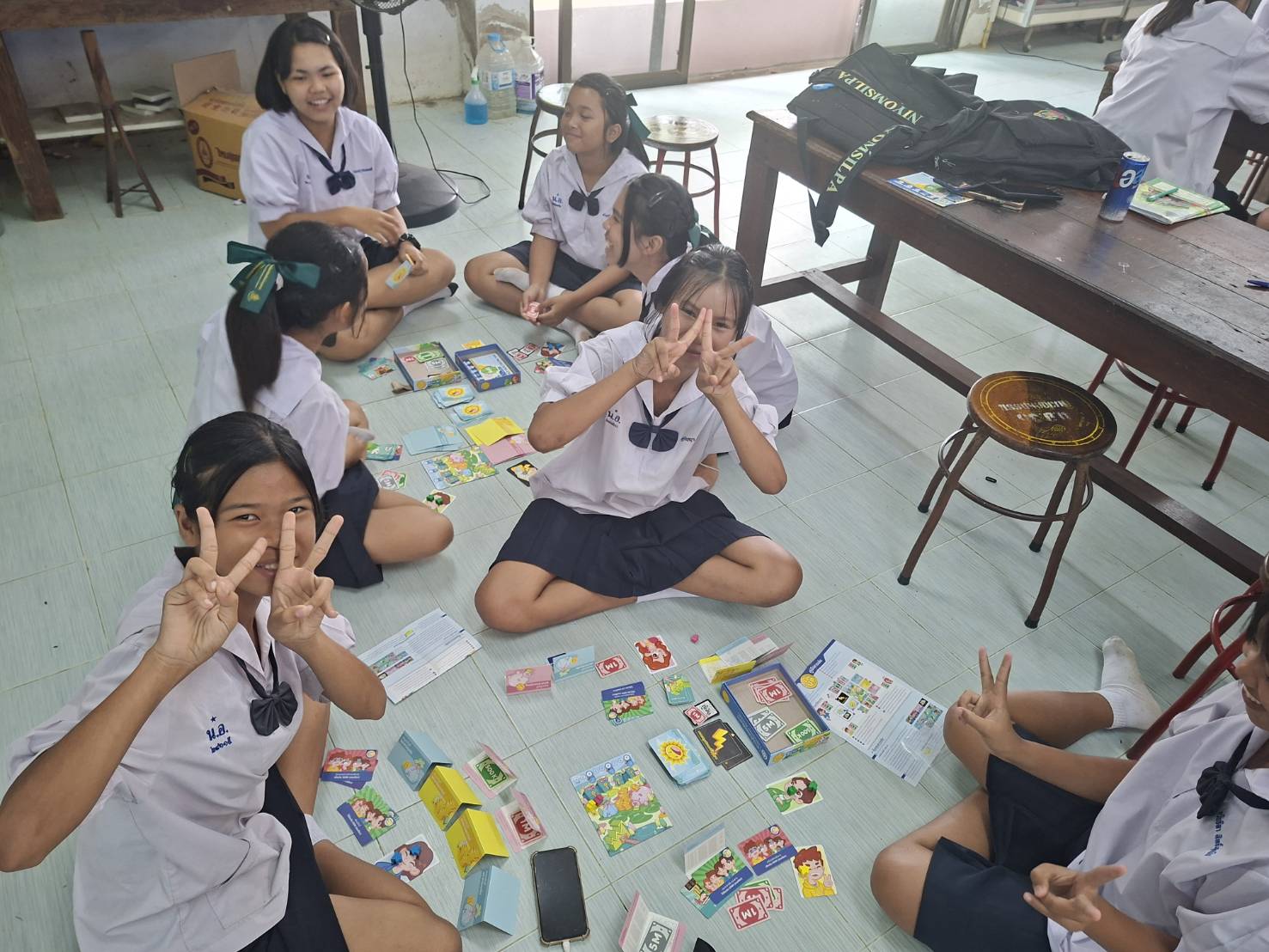 นักเรียนโรงเรียนนิยมศิลป์อนุสรณ์ เรียนรู้การวางแผนการเงินและความรู้เรื่องการคุ้มครองเงินฝากผ่านบอร์ดเกม “Cash Up” จาก DPA 2
