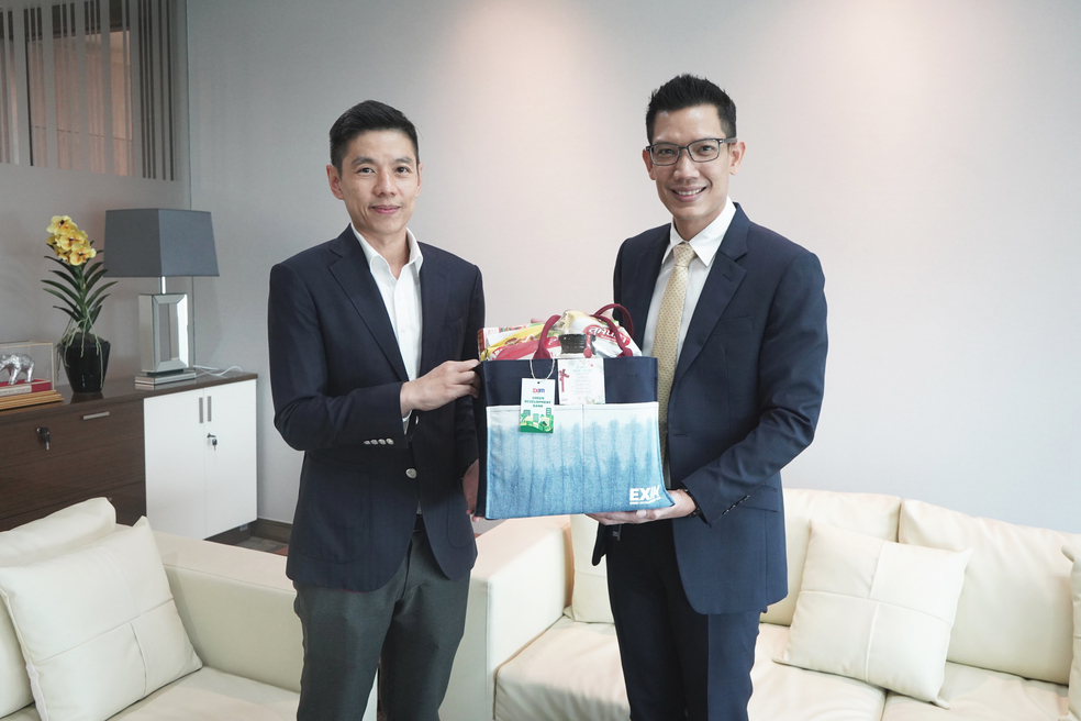 คณะผู้บริหารธนาคารเพื่อการส่งออกและนำเข้าแห่งประเทศไทยเข้าพบผู้อำนวยการสถาบันคุ้มครองเงินฝากเนื่องในโอกาสวันขึ้นปีใหม่ พ.ศ. 2568 3
