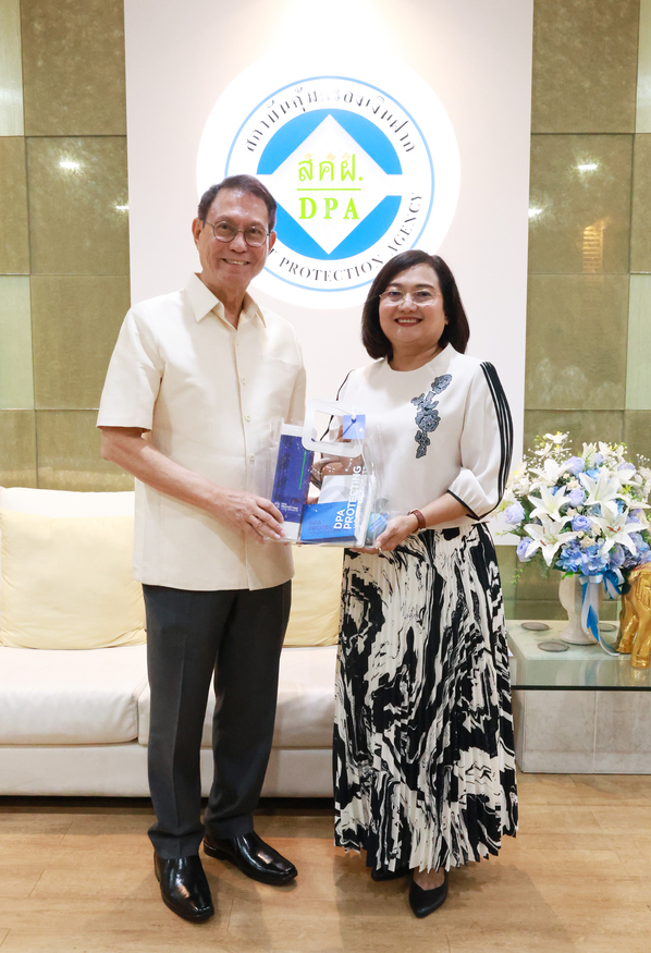 สถาบันคุ้มครองเงินฝากจัดพิธีทำบุญเนื่องในโอกาสครบรอบ 18 ปี วันก่อตั้งสถาบันคุ้มครองเงินฝาก 14