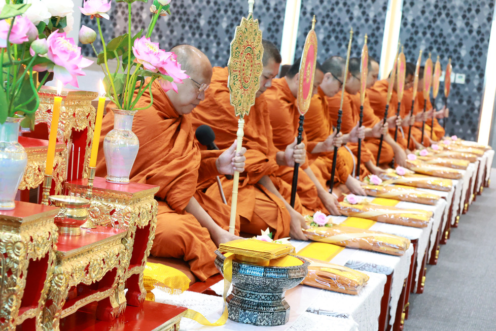 สถาบันคุ้มครองเงินฝาก ร่วมงานพิธีบำเพ็ญกุศลปัณรสมวาร (ครบ 15 วัน) เพื่ออุทิศถวายเป็นพระกุศลแด่สมเด็จพระเจ้าลูกเธอ เจ้าฟ้าพัชรกิติยาภา นเรนทิราเทพยวดี กรมหลวงราชสาริณีสิริพัชร มหาวัชรราชธิดา ณ กระทรวงการคลัง 5