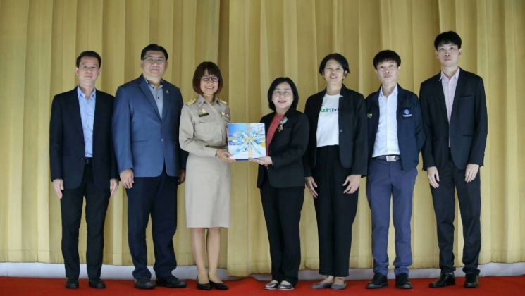 สถาบันคุ้มครองเงินฝากร่วมบรรยายในกิจกรรมสัมมนาวิชาการเรื่องการคุ้มครองเงินฝากและการคุ้มครองผู้ใช้บริการทางการเงิน ณ องค์การบริหารส่วนจังหวัดเพชรบุรี