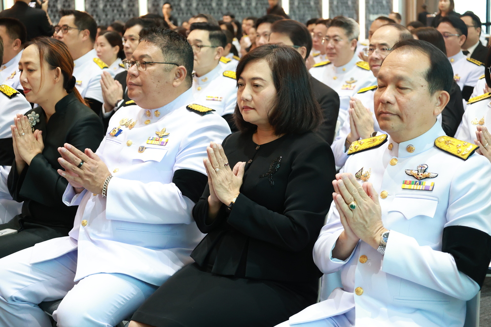 ผู้บริหารสถาบันคุ้มครองเงินฝากร่วมพิธีบำเพ็ญกุศลสตมวาร (ครบ 100 วัน) ถวายเป็นพระราชกุศลแด่สมเด็จพระนางเจ้าสิริกิติ์ พระบรมราชินีนาถ พระบรมราชชนนีพันปีหลวง ณ กระทรวงการคลัง 5