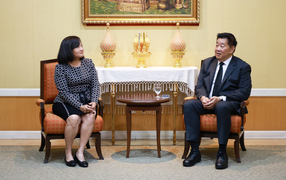 สถาบันคุ้มครองเงินฝาก ร่วมแสดงความยินดีกับ นายทรงพล ชีวะปัญญาโรจน์ เนื่องในโอกาสเข้ารับตำแหน่งผู้อำนวยการธนาคารออมสิน 3