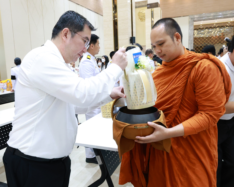 สถาบันคุ้มครองเงินฝากร่วมพิธีเจริญพระพุทธมนต์และทำบุญตักบาตรถวายพระกุศล เนื่องในการจัดงานฉลองพระชนมายุ 99 พรรษา สมเด็จพระอริยวงศาคตญาณ สมเด็จพระสังฆราช สกลมหาสังฆปริณายก 10