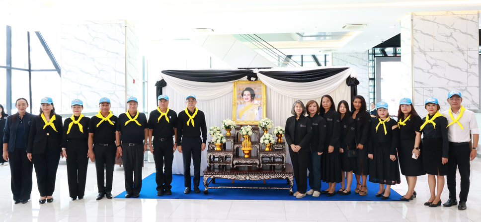 สถาบันคุ้มครองเงินฝากร่วมกิจกรรมประดิษฐ์ดอกไม้จันทน์ เพื่อใช้สำหรับพระราชพิธีถวายพระเพลิงพระบรมศพ สมเด็จพระนางเจ้าสิริกิติ์ พระบรมราชินีนาถ พระบรมราชชนนีพันปีหลวง 2
