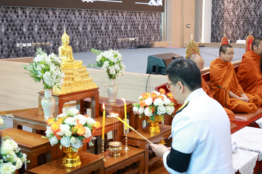 ผู้บริหารสถาบันคุ้มครองเงินฝากร่วมพิธีบำเพ็ญกุศลสตมวาร (ครบ 100 วัน) ถวายเป็นพระราชกุศลแด่สมเด็จพระนางเจ้าสิริกิติ์ พระบรมราชินีนาถ พระบรมราชชนนีพันปีหลวง ณ กระทรวงการคลัง 2