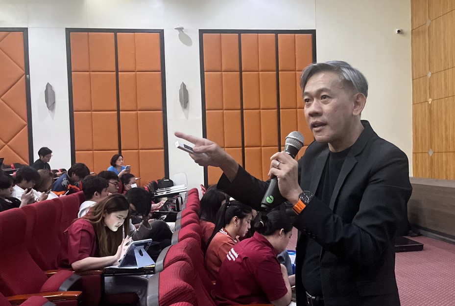 สถาบันคุ้มครองเงินฝากจัดกิจกรรมบรรยายให้ความรู้ในงานสัมมนาวิชาการ “รู้รอบการเงิน เพื่อผู้นำท้องถิ่นรุ่นใหม่” ณ วิทยาลัยการปกครองท้องถิ่น มหาวิทยาลัยขอนแก่น 8