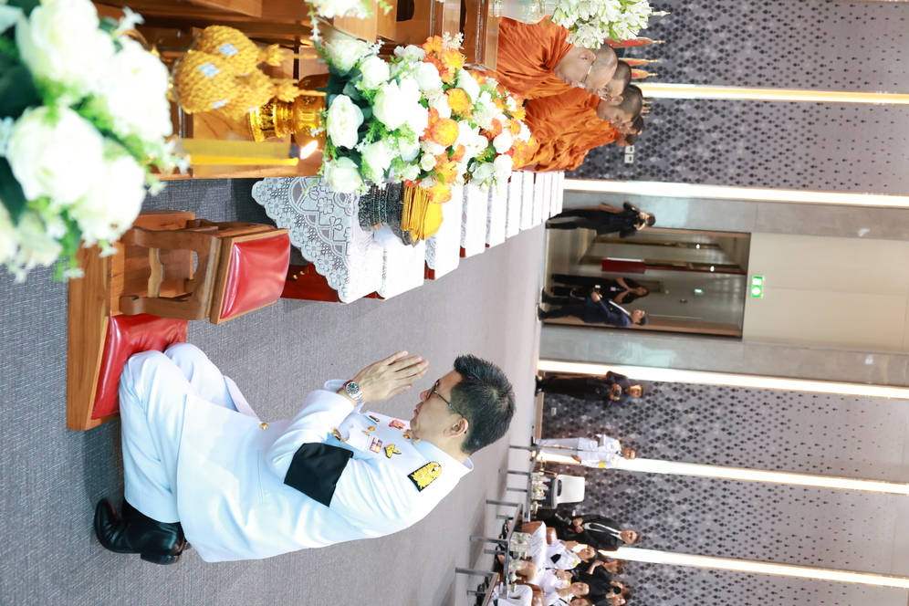 ผู้บริหารสถาบันคุ้มครองเงินฝากร่วมพิธีบำเพ็ญกุศลสตมวาร (ครบ 100 วัน) ถวายเป็นพระราชกุศลแด่สมเด็จพระนางเจ้าสิริกิติ์ พระบรมราชินีนาถ พระบรมราชชนนีพันปีหลวง ณ กระทรวงการคลัง 3