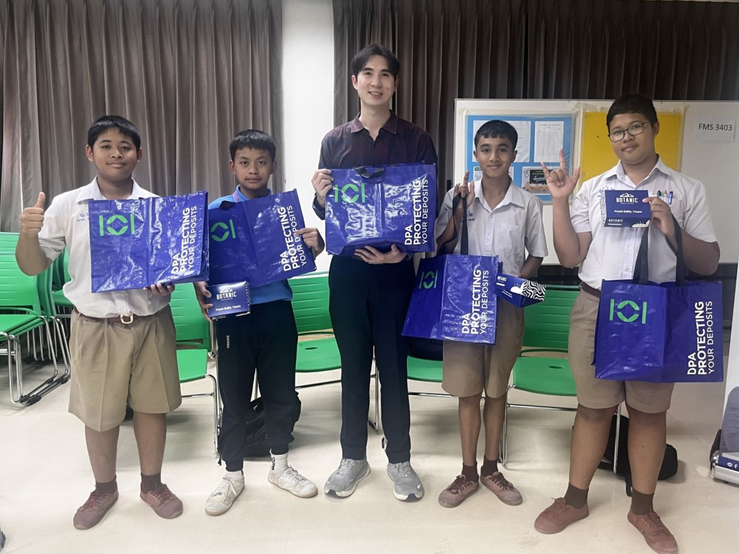 สคฝ. ร่วมกับ ธปท. และ ม.อ. ส่งเสริมความรู้ด้านการคุ้มครองเงินฝากและการเงินแก่เยาวชนภาคใต้ 21